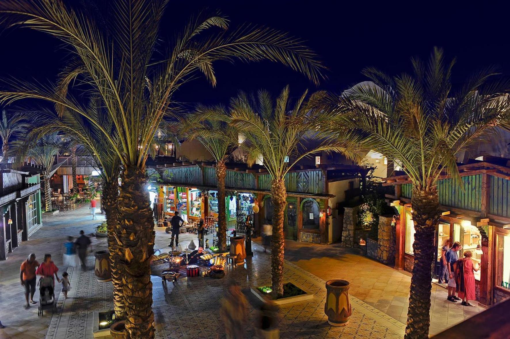 Reef Oasis Blue Bay Resort & Spa Шарм-еш-Шейх Екстер'єр фото The Village Market